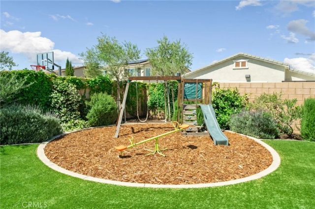 7808 Arosia, Fontana, CA 92336