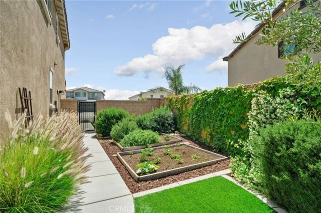 7808 Arosia, Fontana, CA 92336