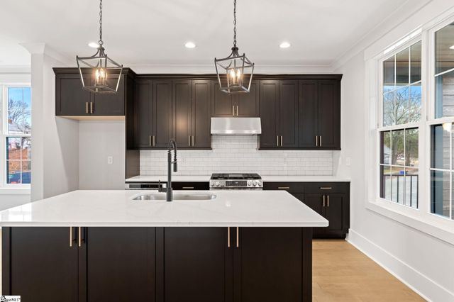 1305 Pendleton Street Unit 18, Greenville, SC 29611