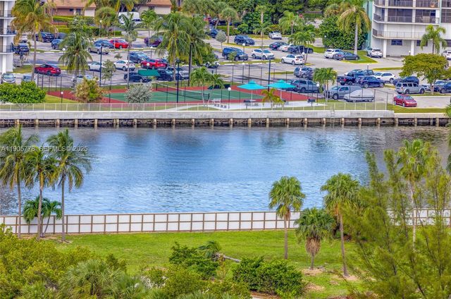 3801 S Ocean Drive 15R, Hollywood, FL 33019