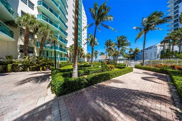 3801 S Ocean Drive 15R, Hollywood, FL 33019
