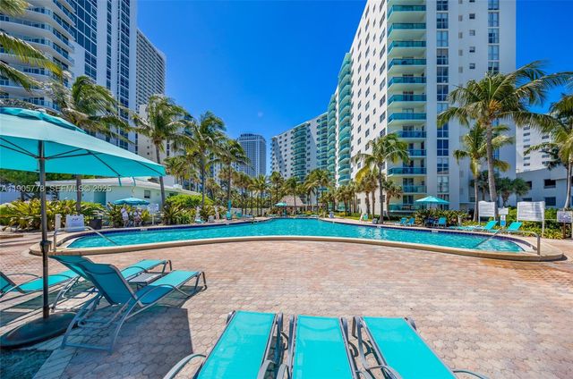 3801 S Ocean Drive 15R, Hollywood, FL 33019