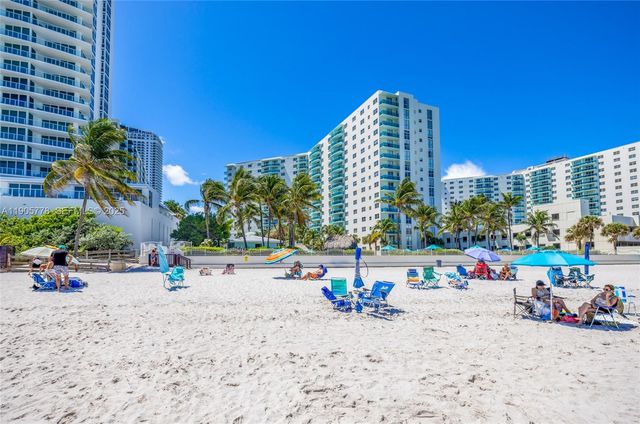 3801 S Ocean Drive 15R, Hollywood, FL 33019