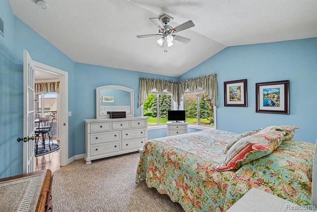 408 N Outlook Court, Perry, MI 48872