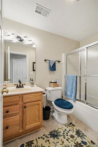 408 N Outlook Court, Perry, MI 48872