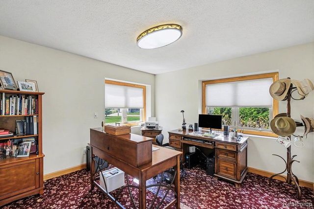 408 N Outlook Court, Perry, MI 48872