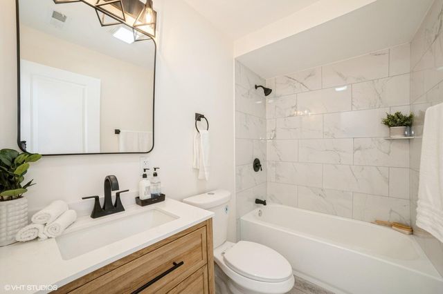 1132 Hamilton Place, Gary, IN 46403