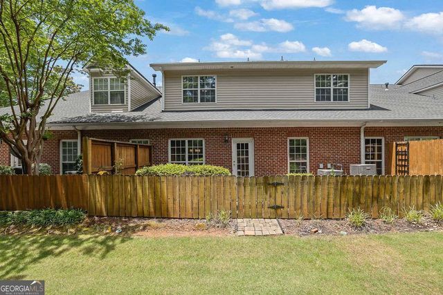 3003 Sterling Court, Roswell, GA 30075