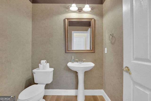 3003 Sterling Court, Roswell, GA 30075