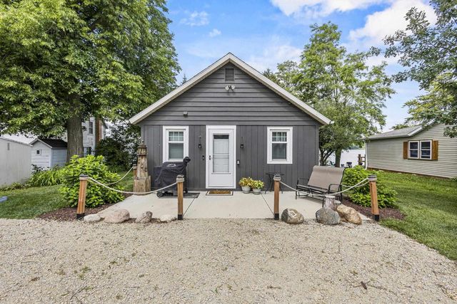 N2997 E Little Green Road, Markesan, WI 53946