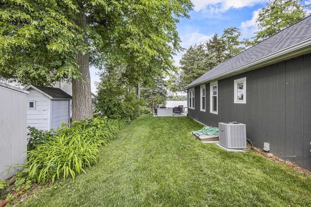 N2997 E Little Green Road, Markesan, WI 53946