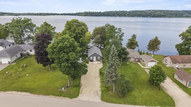 N2997 E Little Green Road, Markesan, WI 53946