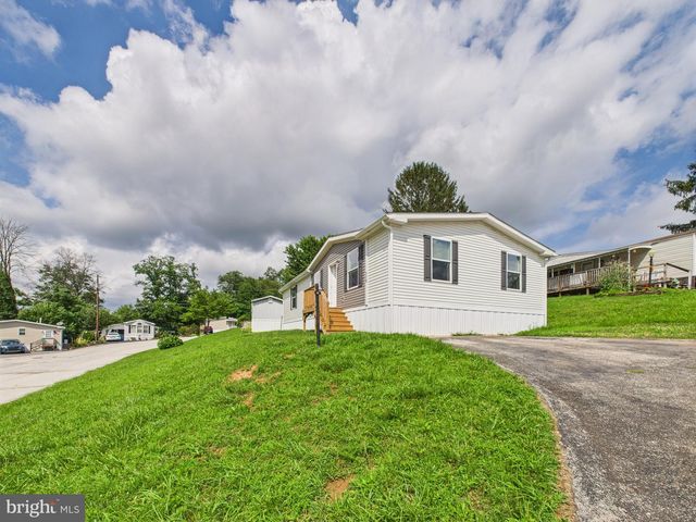 119 CHESTNUT HILL DR, York, PA 17408