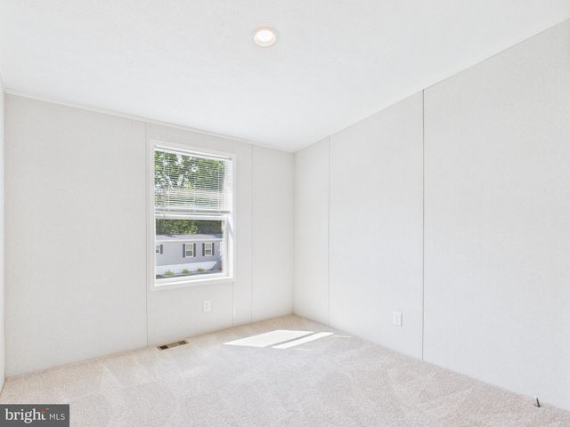 119 CHESTNUT HILL DR, York, PA 17408