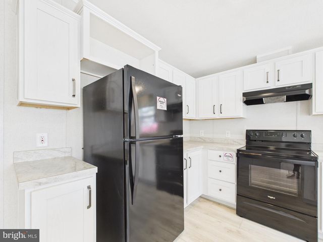 119 CHESTNUT HILL DR, York, PA 17408