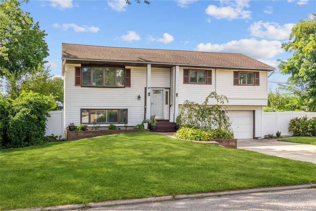 34 Bellwood Avenue, Centereach, NY 11720 — exterior