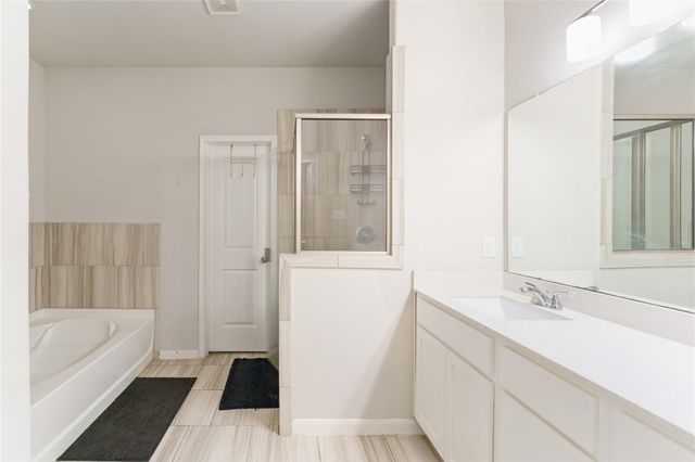 7002 Victorville Drive, Rosharon, TX 77583