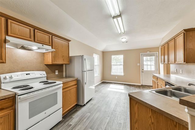 2746 Trinity Glen Lane, Houston, TX 77047