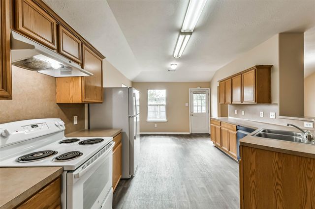 2746 Trinity Glen Lane, Houston, TX 77047