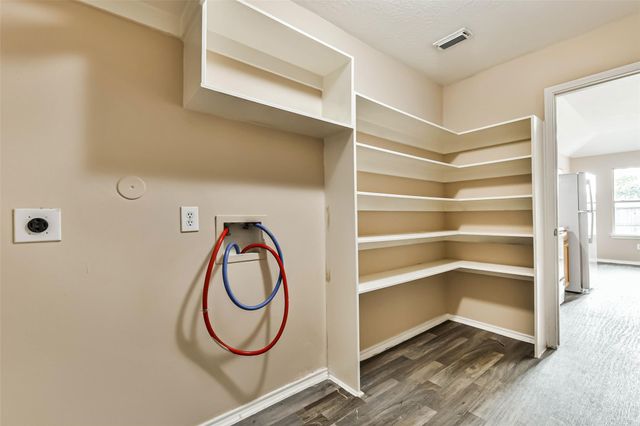 2746 Trinity Glen Lane, Houston, TX 77047