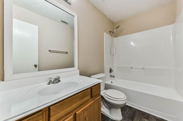 2746 Trinity Glen Lane, Houston, TX 77047