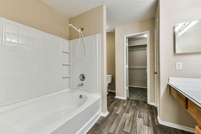 2746 Trinity Glen Lane, Houston, TX 77047