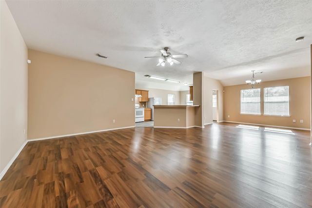 2746 Trinity Glen Lane, Houston, TX 77047