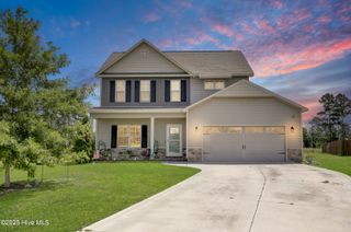 910 Purvis Court, Richlands, NC 28574