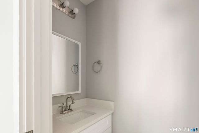 91 Taft Point 11, Waterbury, CT 06701