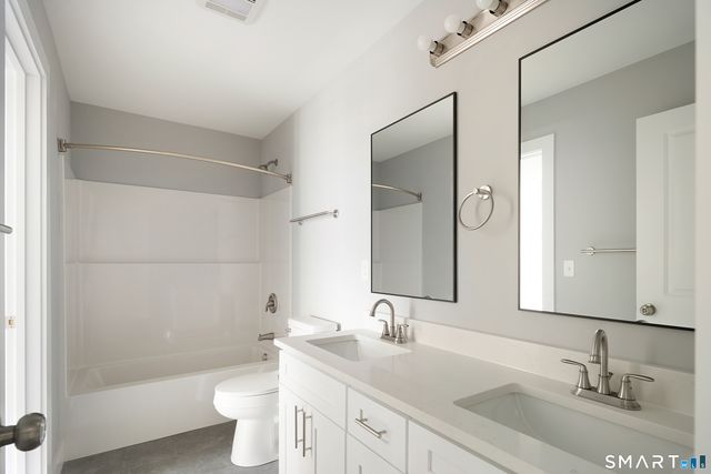 91 Taft Point 11, Waterbury, CT 06701