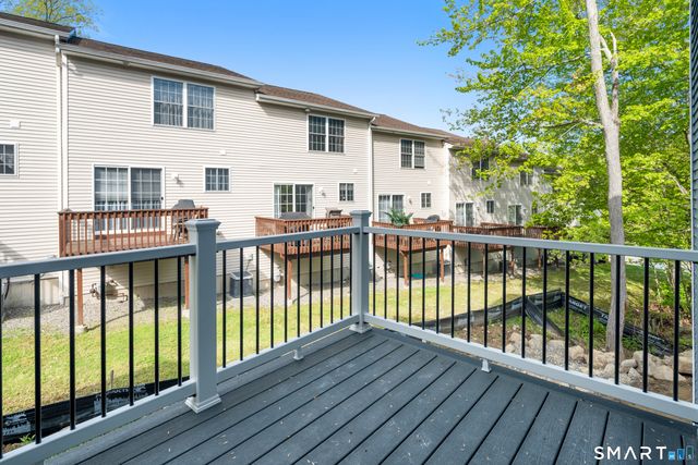 91 Taft Point 11, Waterbury, CT 06701