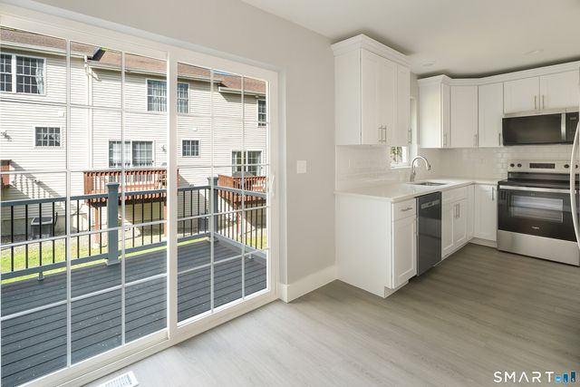 91 Taft Point 11, Waterbury, CT 06701