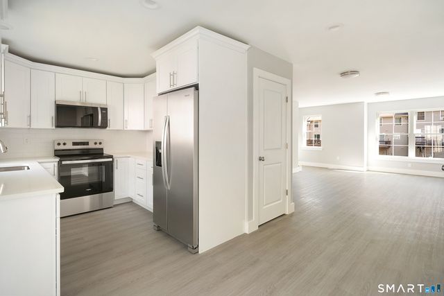 91 Taft Point 11, Waterbury, CT 06701