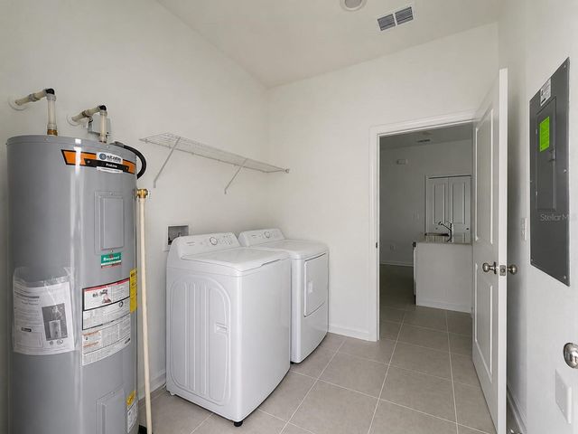 2156 RIDER RAIN LANE, Apopka, FL 32703