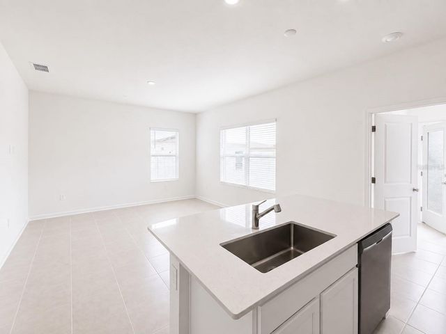 2156 RIDER RAIN LANE, Apopka, FL 32703