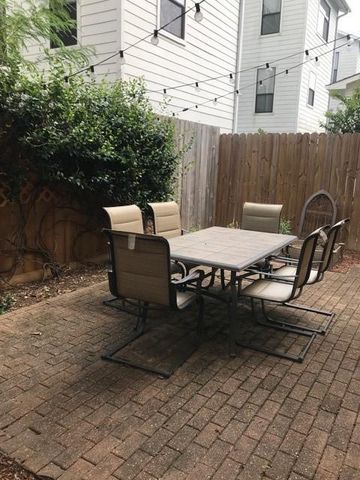 2920 Clay Street, Houston, TX 77003