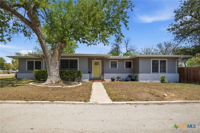 1225 N Unicorn Avenue, New Braunfels, TX 78130