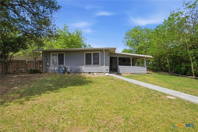 1225 N Unicorn Avenue, New Braunfels, TX 78130