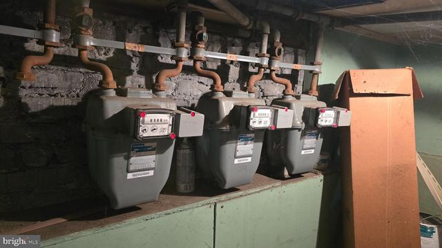 2413 REISTERSTOWN RD, Baltimore, MD 21217