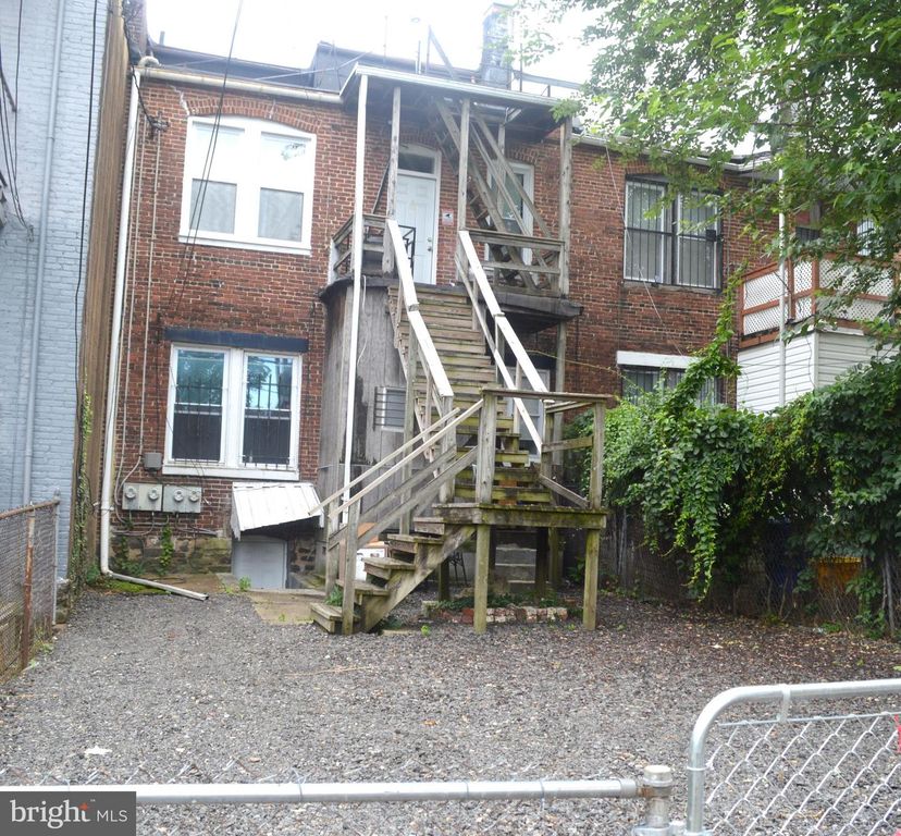 2413 REISTERSTOWN RD, Baltimore, MD 21217