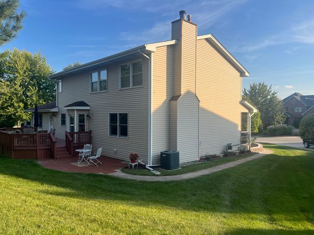 16954 Mohican Drive, Lockport, IL 60441