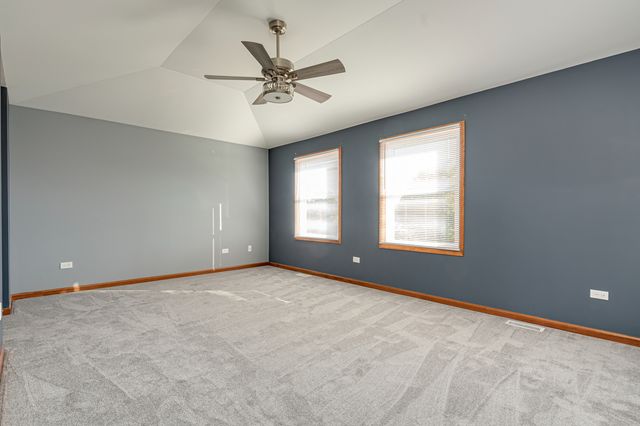 16954 Mohican Drive, Lockport, IL 60441