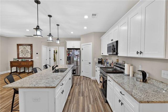 143 Sylvia's Way, Jasper, GA 30143