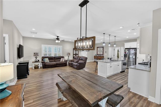 143 Sylvia's Way, Jasper, GA 30143