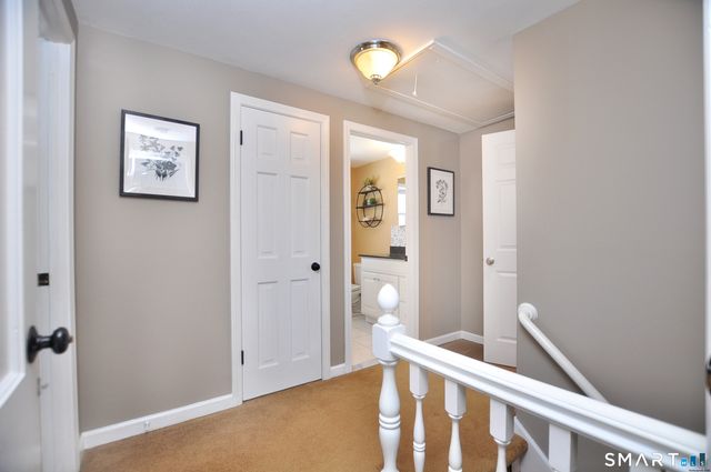 21 North Drive, Simsbury, CT 06070