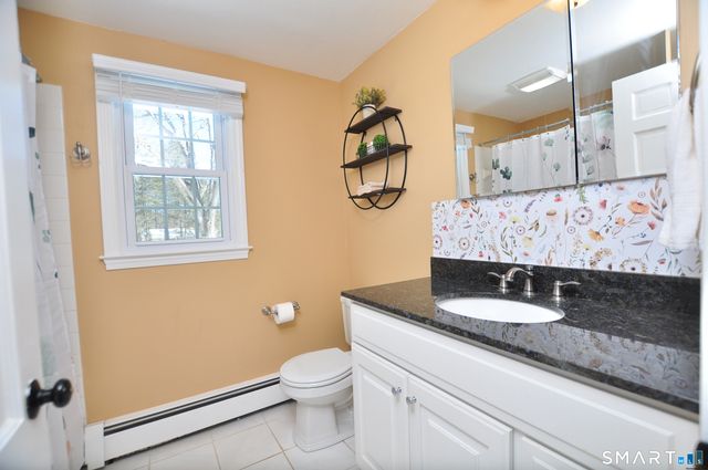 21 North Drive, Simsbury, CT 06070