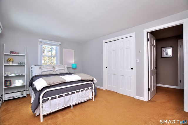 21 North Drive, Simsbury, CT 06070