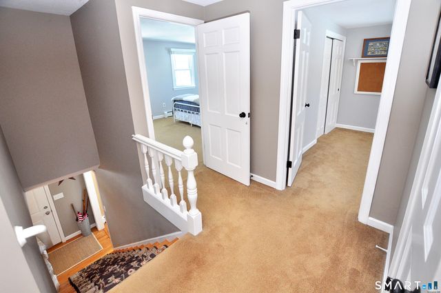 21 North Drive, Simsbury, CT 06070