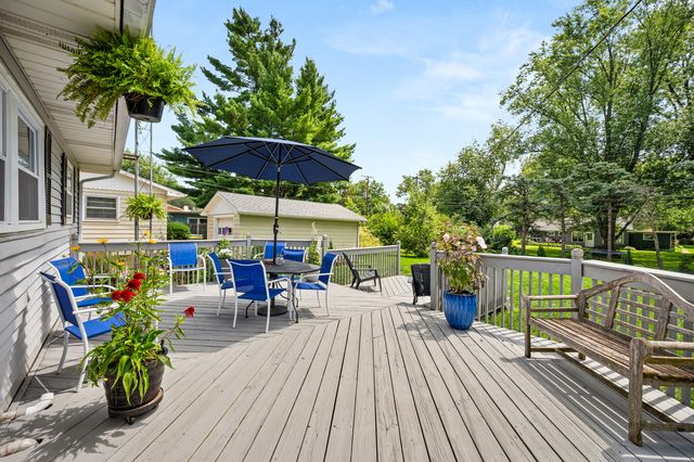 406 Kishwaukee Drive, Sycamore, IL 60178