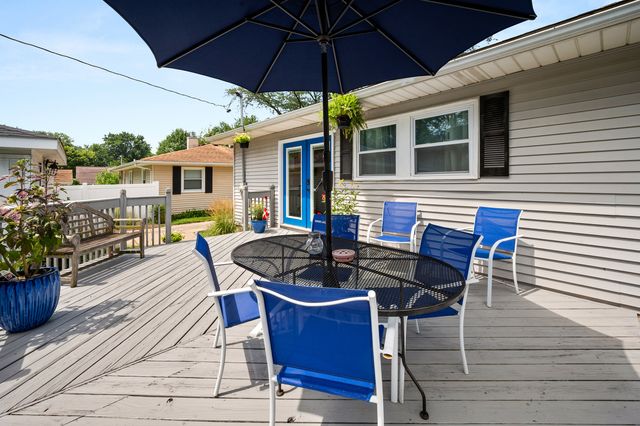 406 Kishwaukee Drive, Sycamore, IL 60178